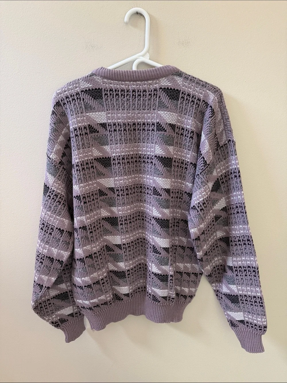 Vintage 90s Men's Purple, Black, Grey Abstract Patterned Crewneck Sweater, Sz M